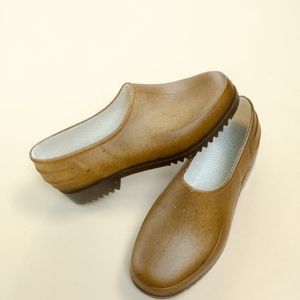 NWOT PLASTICANA Gardana Clog 38